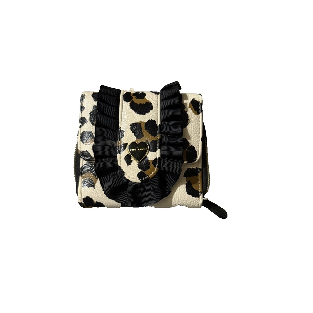 Betsey Johnson Cheetah Print Zippered Wallet